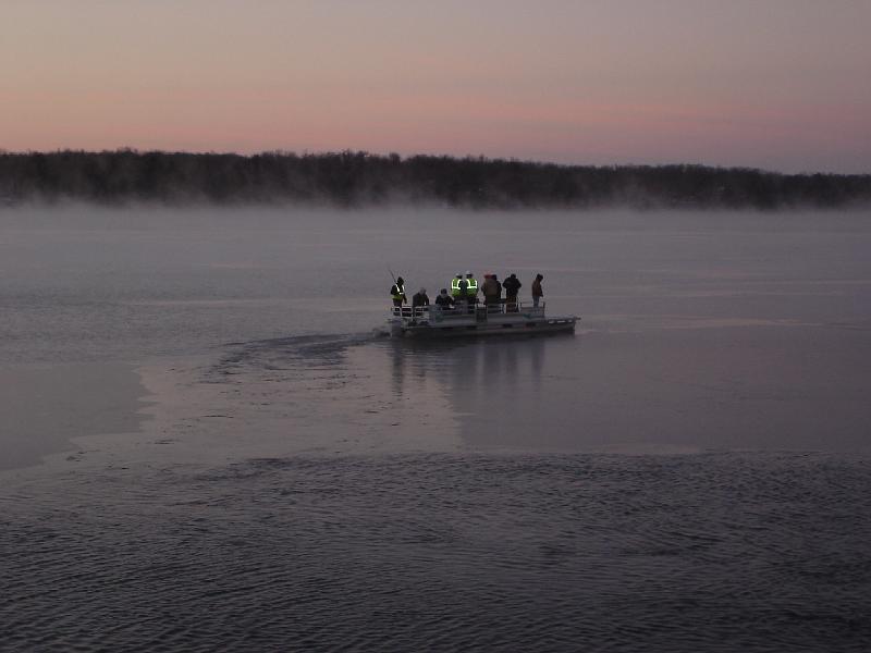 Breaking Ice 11-27-2007 003